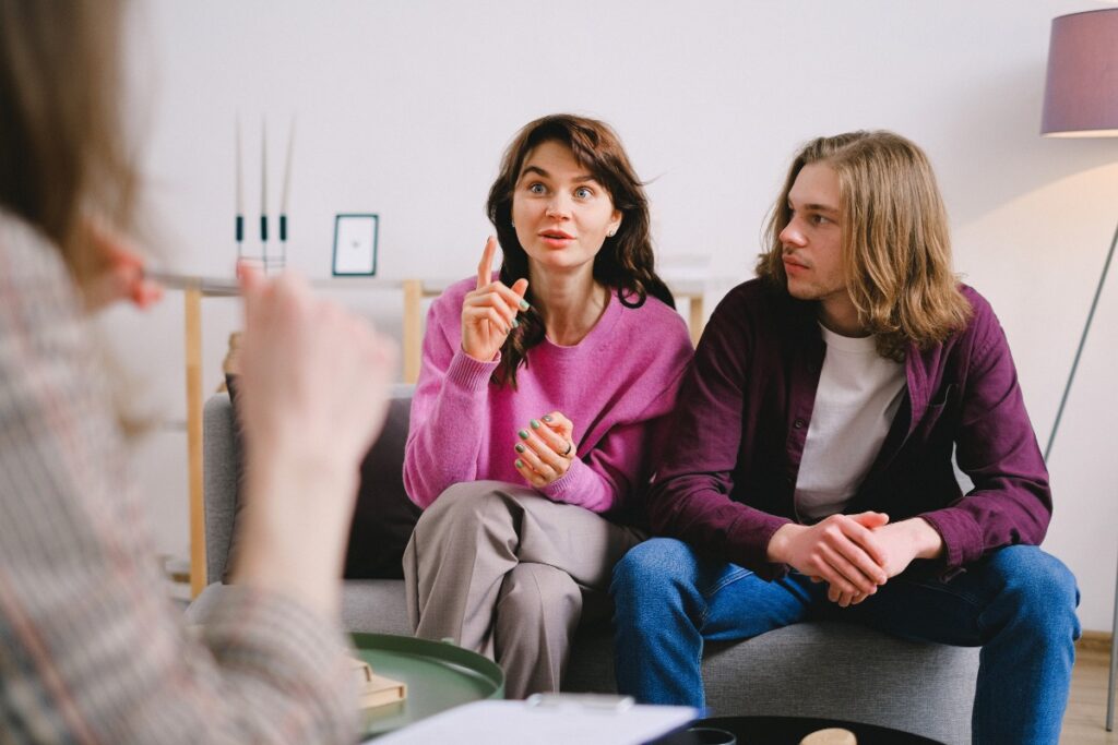 How Can Family Therapy Support Healthy Relationships in Recovery?